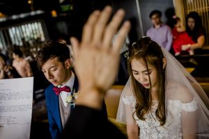 Tung Lok Private Dining Singapore Wedding Photographer Bride and Groom Blessing